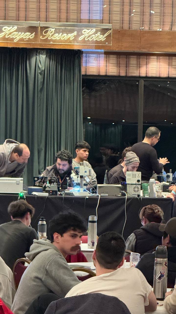 Alumnos trabajando en una clase de Neuka